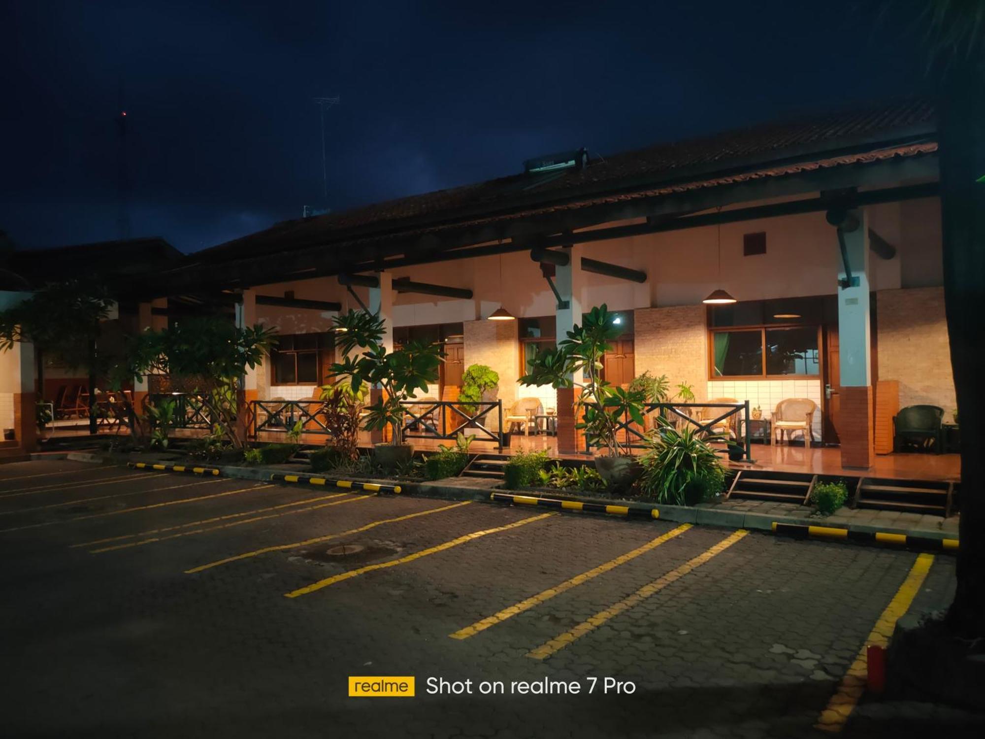 Hotel Aneka Baru Sleman  Exteriér fotografie